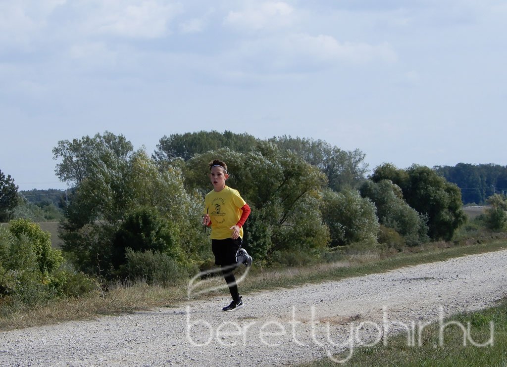 Mezei futóbajnokság Berettyóújfaluban 13